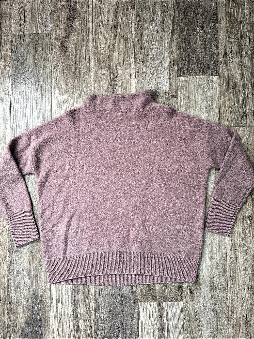 Vince Cashmere Boiled Funnel Neck Pullover in Heather Mauve Orchid Mock Size M